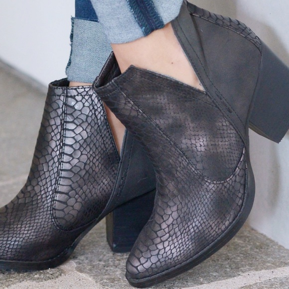 tarim cream snake embossed ankle booties